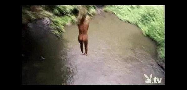 Hot Nude Girls Cliff Jumping!